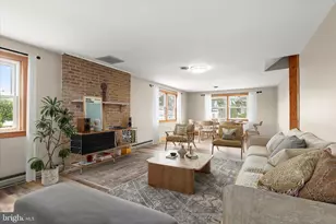 323 S Jefferson St, Frederick, MD 21701 - Photo 3