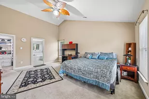 11203 Yardley Ct, Ijamsville, MD 21754 - Photo 35