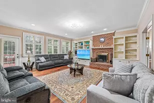 11203 Yardley Ct, Ijamsville, MD 21754 - Photo 19