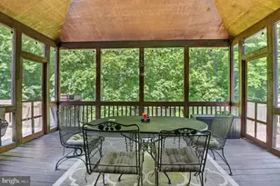 1137 Sugarloaf Mountain Rd, Dickerson, MD 20842 - Photo 61