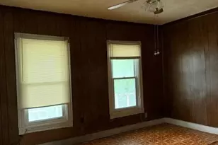 805 E B St, Brunswick, MD 21716 - Photo 9