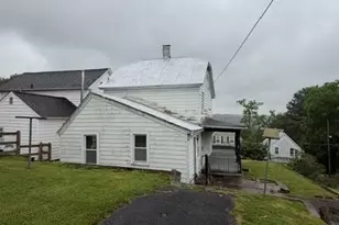 805 E B St, Brunswick, MD 21716 - Photo 25