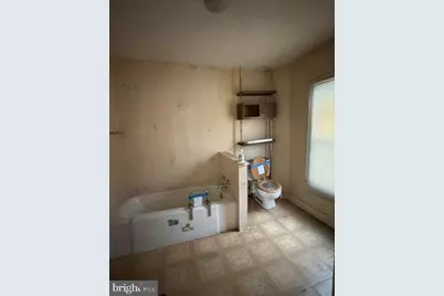805 E B Street, Brunswick, MD 21716 - Photo 17