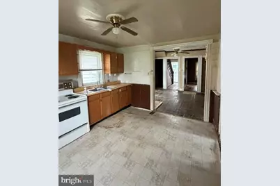 805 E B Street, Brunswick, MD 21716 - Photo 13