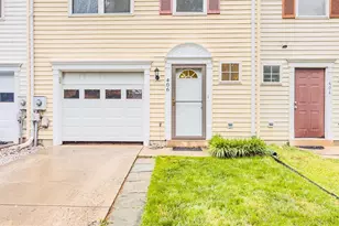 406 Blossom Ln, Frederick, MD 21701 - Photo 3