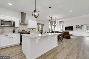 2820 Heartland Cir, Frederick, MD 21702 - Photo 9