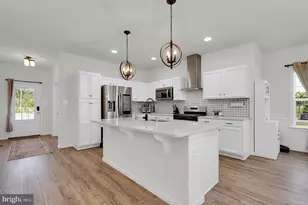 2820 Heartland Cir, Frederick, MD 21702 - Photo 7
