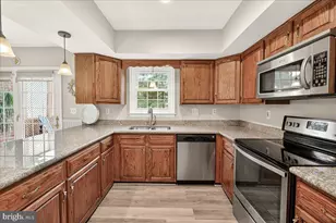 8241 Waterside Ct, Frederick, MD 21701 - Photo 15