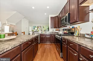 2047 Spring Run Cir, Frederick, MD 21702 - Photo 9