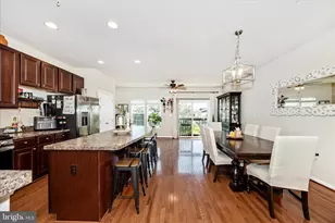 2047 Spring Run Cir, Frederick, MD 21702 - Photo 3