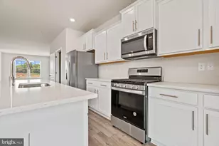 438 Ensemble Wy, Frederick, MD 21701 - Photo 7