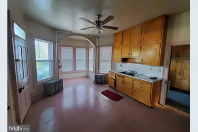 33 E Main Street, Middletown, MD 21769 - Photo 17