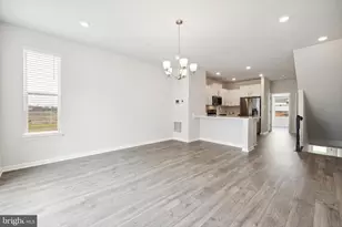 818 Bond St, Frederick, MD 21701 - Photo 7