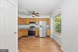 6627 E Beach Dr, New Market, MD 21774 - Photo 9