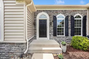 6819 Rehnquist Ct, New Market, MD 21774 - Photo 3