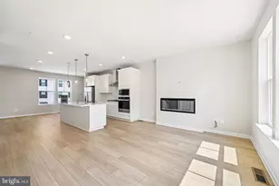 2109 Peace Lily Ln, Frederick, MD 21702 - Photo 9