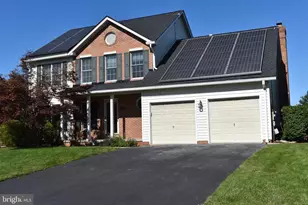 2174 E Greenleaf Dr, Frederick, MD 21702 - Photo 3