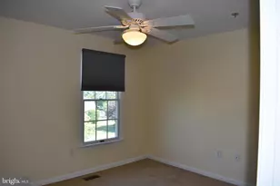 2174 E Greenleaf Dr, Frederick, MD 21702 - Photo 19