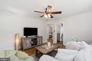 552 E Church St, Frederick, MD 21701 - Photo 3