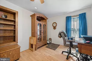 10701 Bennie Duncan Rd, Frederick, MD 21701 - Photo 7