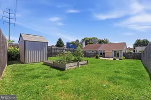 819 Chadwick Cir, Frederick, MD 21701 - Photo 19