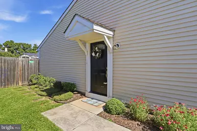 819 Chadwick Circle, Frederick, MD 21701 - Photo 3