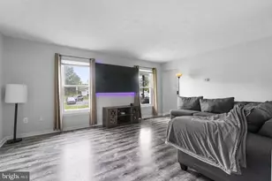1412 Rollinghouse Dr, Frederick, MD 21703 - Photo 5