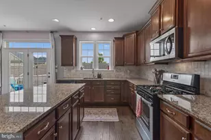 1211 Shenandoah Square N, Brunswick, MD 21716 - Photo 15
