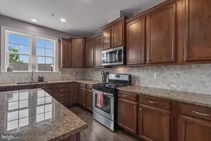 1211 Shenandoah Square N, Brunswick, MD 21716 - Photo 11