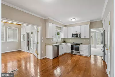 9035 Allington Manor Circle W, Frederick, MD 21703 - Photo 11