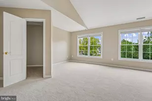 9035 Allington Manor Cir W, Frederick, MD 21703 - Photo 19