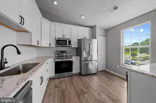 5601 Avonshire Pl, Frederick, MD 21703 - Photo 7