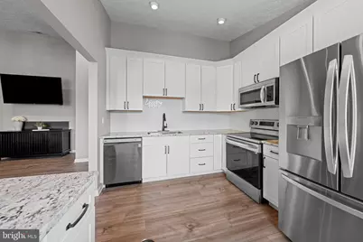 5601 Avonshire Place #M, Frederick, MD 21703 - Photo 9