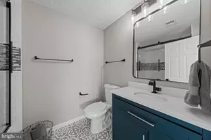 5601 Avonshire Pl, Frederick, MD 21703 - Photo 17