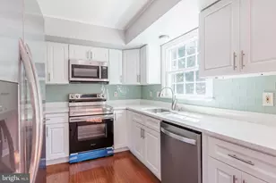 2433 Dunmore Ct, Frederick, MD 21702 - Photo 11