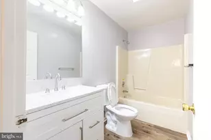 2433 Dunmore Ct, Frederick, MD 21702 - Photo 19