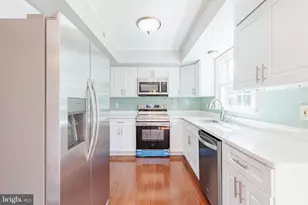 2433 Dunmore Ct, Frederick, MD 21702 - Photo 9
