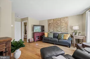 10801 Lake Ct E, New Market, MD 21774 - Photo 13