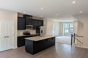 9711 Klamath Ct, Frederick, MD 21701 - Photo 5