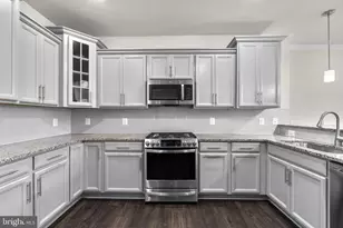 4942 MacDonough Pl, Frederick, MD 21703 - Photo 9