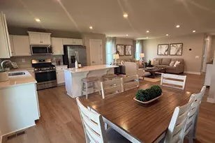 2506 Crown Point Cir, Frederick, MD 21702 - Photo 7