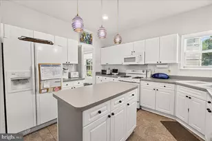 1207 Palladian Way, Frederick, MD 21702 - Photo 13