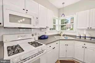 1207 Palladian Way, Frederick, MD 21702 - Photo 17