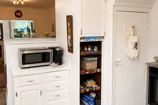 327 E 3rd St, Frederick, MD 21701 - Photo 9