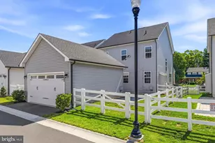 205 Baughmans Ln, Frederick, MD 21702 - Photo 5