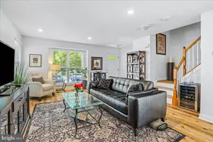9245 Ridgefield Cir, Frederick, MD 21701 - Photo 7