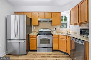 9245 Ridgefield Cir, Frederick, MD 21701 - Photo 11