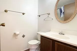 1001 Heather Ridge Dr, Frederick, MD 21702 - Photo 9