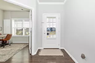 2813 Hillfield Dr, Frederick, MD 21702 - Photo 3