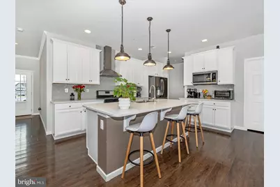 2813 Hillfield Drive, Frederick, MD 21702 - Photo 9